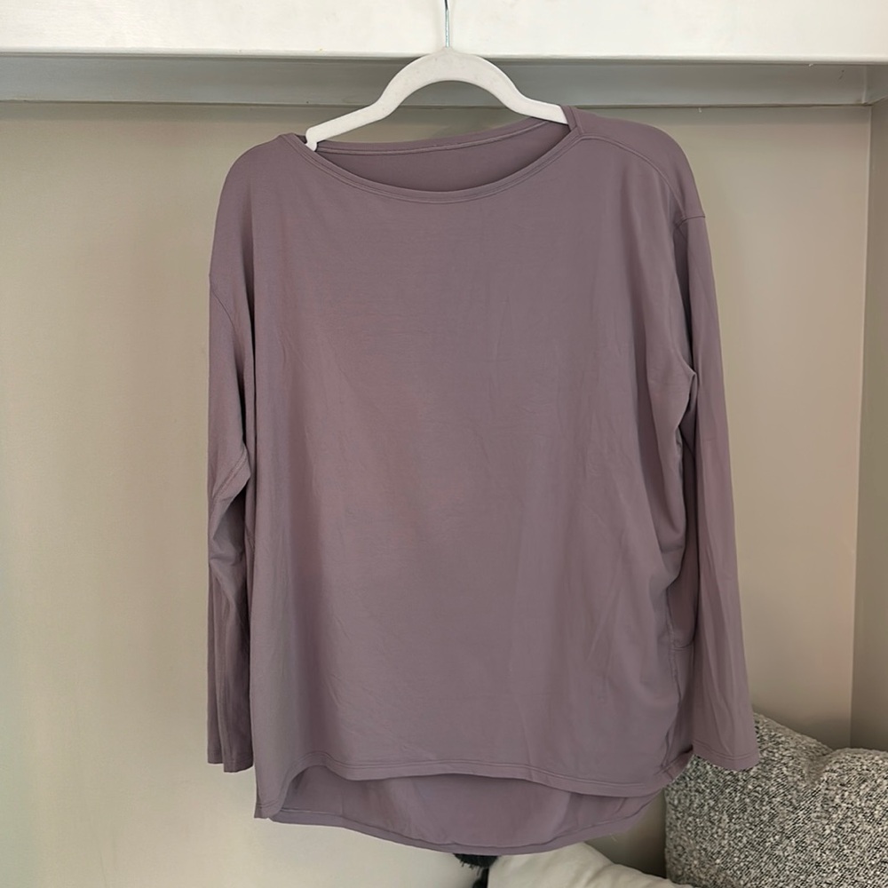 Lululemon top